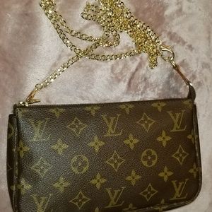 Louis Vuitton Monogram Accessoires Pouchette
